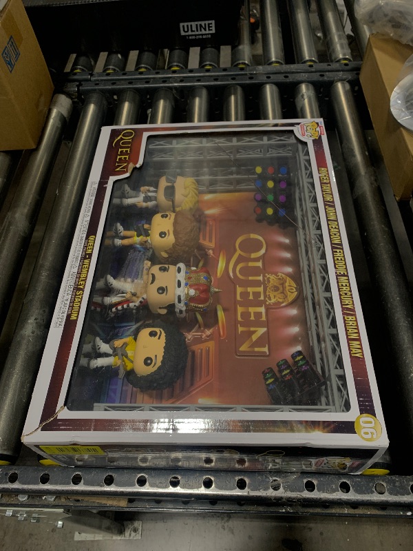 Photo 1 of Funko POP! Moments Deluxe: Queen - Wembley Stadium - Collectable Vinyl Figure - Gift Idea - Official Merchandise - for Kids & Adults - Music Fans - Model Figure for Collectors and Display