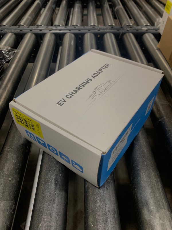 Photo 1 of UL2252 Certified 2025 Premium Tesla Supercharger to CCS1 Charging Adapter,Advanced Secure Lock, 3-Point Temp Control,1000V/500A Fast Charging for Ford,Rivian,GM,Volvo and more CCS1 Electric Vehicles.