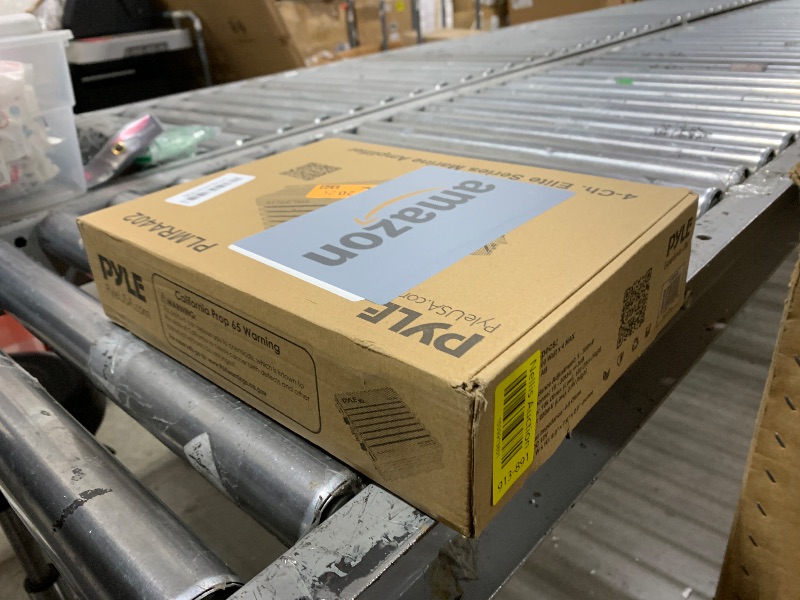 Photo 1 of Pyle Hydra Marine 400W 4-Channel Amplifier - Waterproof with Dual MOSFET Power Supply - GAIN level Controls - RCA Input - LED Indicator - Compact Design for Boat/Vehicle Audio - PLMRA402