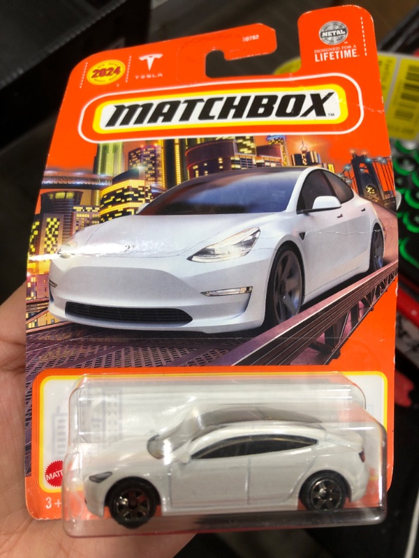 Photo 1 of Matchbox TESLA MODEL 3 , White 53/100