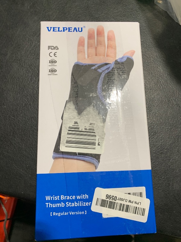 Photo 1 of Velpeau Carpal Tunnel Wrist Brace with Thumb Stabilizer Night Support, Completely Stabilizes Wrist Thumb Joint, Pain Relief for Tendonitis, De Quervain's Tenosynovitis, Arthritis (Reg, Left Hand, S)