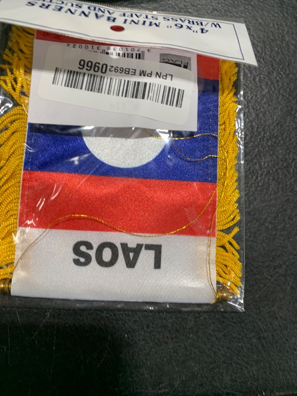 Photo 1 of Laos mini Banner 6'' x 4'' - Laotian PENNANT 15 x 10 cm - mini Banners 4x6 inch suction cup hanger - AZ FLAG