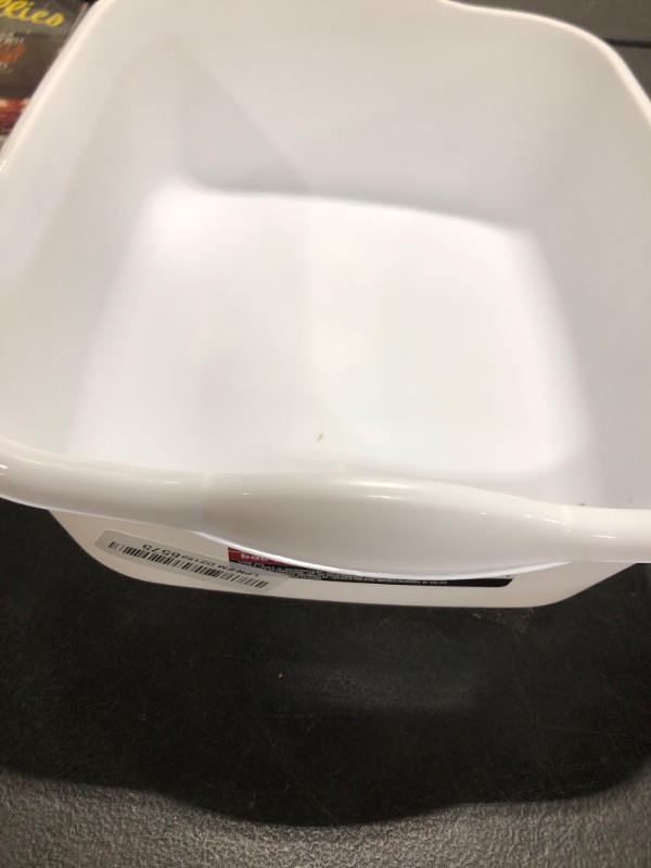 Photo 1 of Essentials White Plastic Eight Quart Dishpan - 13½ x 11 x 4½H