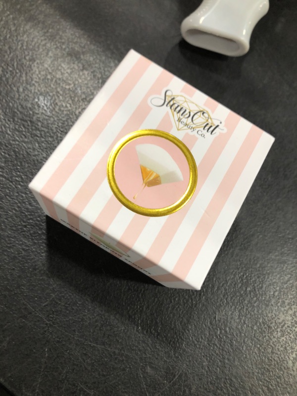 Photo 1 of StansOut Makeup Blending Sponge, Memory Foam Blender for Liquid, Cream & Powder Foundations, No Water Needed, Airbrush Finish, Flawless Application