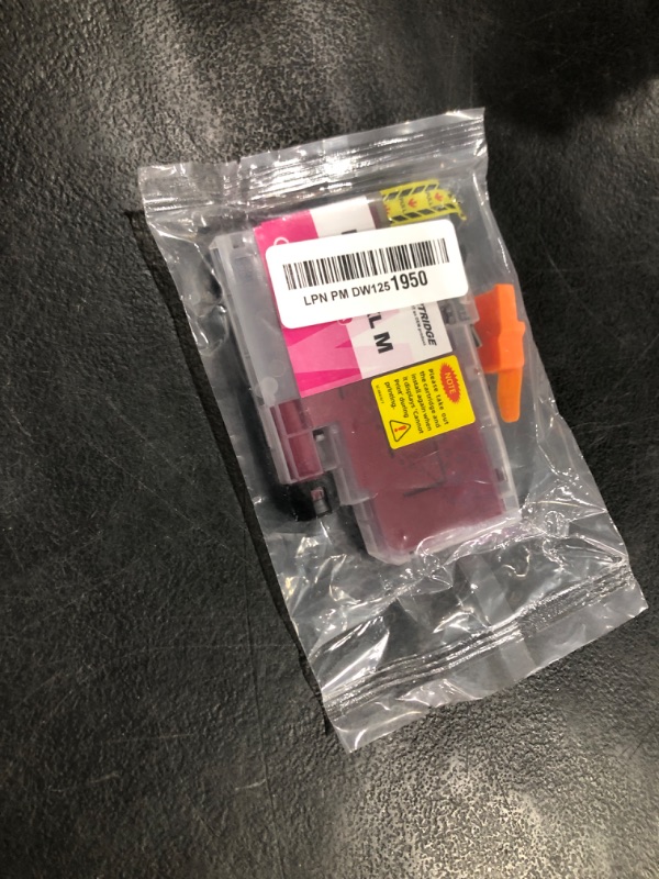 Photo 1 of Zeblue 70 Ink Cartridges 130ml Replacement for HP Designjet Z5400 Z5200 Z3200 Z3100 Z2100 Large Format Printers New Updated Chips (MK/PK/M/C/Y/LC/LM/LG)