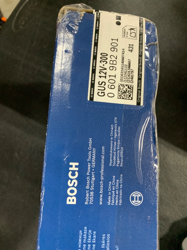 Photo 1 of Bosch GUS 12V-300 Professional Cordless Universal Shear The fastest universal shear for professional applications ( Bare Tool )
