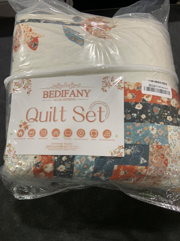 Photo 1 of BEDIFANY Oversized King Size Quilt Sets, Floral Lightweight King Size Bedspread (108 x 118 inch) Cotton Filling California King Size Quilt Bedding Sets for All Seasons, 3 Pieces
