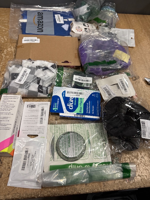 Photo 1 of **FINAL SALE BUNDLE OF MISCELLANEOUS ITEMS NON-REFUNDABLE**