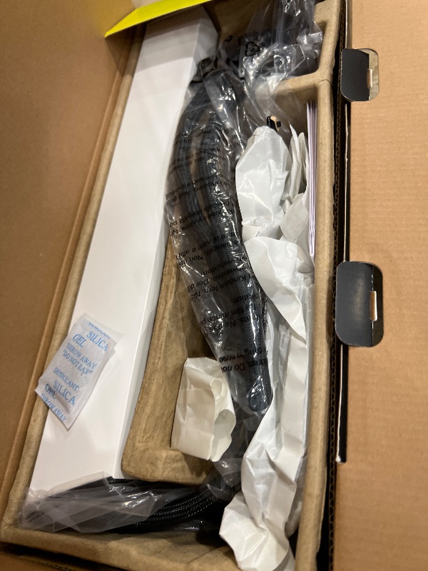 Photo 1 of CORSAIR iCUE Link Titan 360 RX LCD Liquid CPU Cooler – 360mm AIO – Low-Noise – FlowDrive Cooling Engine – Intel LGA 1851/1700, AMD AM5/AM4 – 3X RX120 RGB Fans – iCUE Link System Hub Included – Black