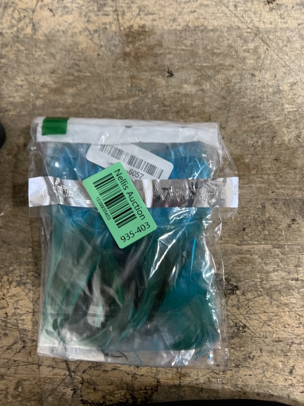 Photo 1 of 100pcs Turquoise Blue Feathers for Crafts, 5-7Inch Rooster Saddle Hackle Feathers for Crafting Dream Catchers Supplies DIY Pendant Earrings Crafts Wedding Party Decoration