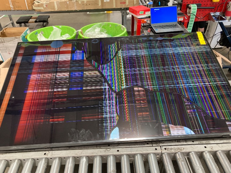 Photo 1 of **SMASHED SCREEN FINAL SALE**SAMSUNG 70-Inch Class Crystal UHD 4K DU7200 Series HDR Smart TV w/Object Tracking Sound Lite, PurColor, Motion Xcelerator, Mega Contrast, Q-Symphony (UN70DU7200, 2024 Model)
