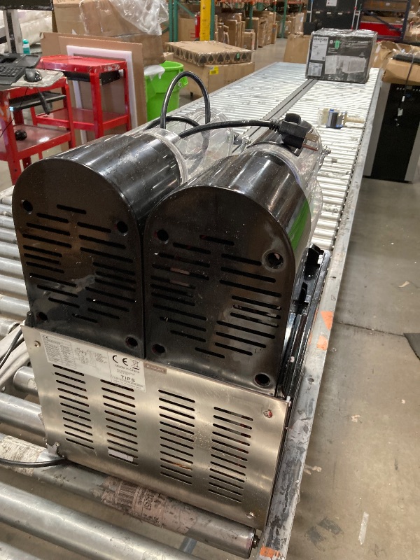 Photo 1 of ***PARTS ONLY***VEVOR Commercial Slushy Machine, 3Lx2Tank Slushie Machine, 370W Frozen Drink Machine with Temperature Preservation, Slushy Maker Machine for Supermarkets Cafes Restaurants Bars, Black