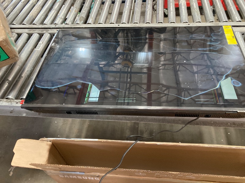 Photo 1 of **SMASHED SCREEN FINAL SALE**Samsung 43-Inch Class Crystal UHD 4K DU7200 Series HDR Smart TV w/Object Tracking Sound Lite, PurColor, Motion Xcelerator, Mega Contrast, Q-Symphony (UN43DU7200, 2024 Model)