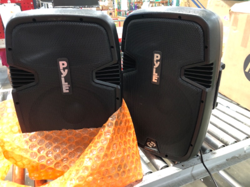 Photo 1 of (Powers on) Pyle Wireless Portable PA System Kit - 1800W Peak, Bluetooth Compatible, Active + Passive Pair For Indoor / Outdoor Sound, Multiple Inputs-USB SD AUX XLR RCA