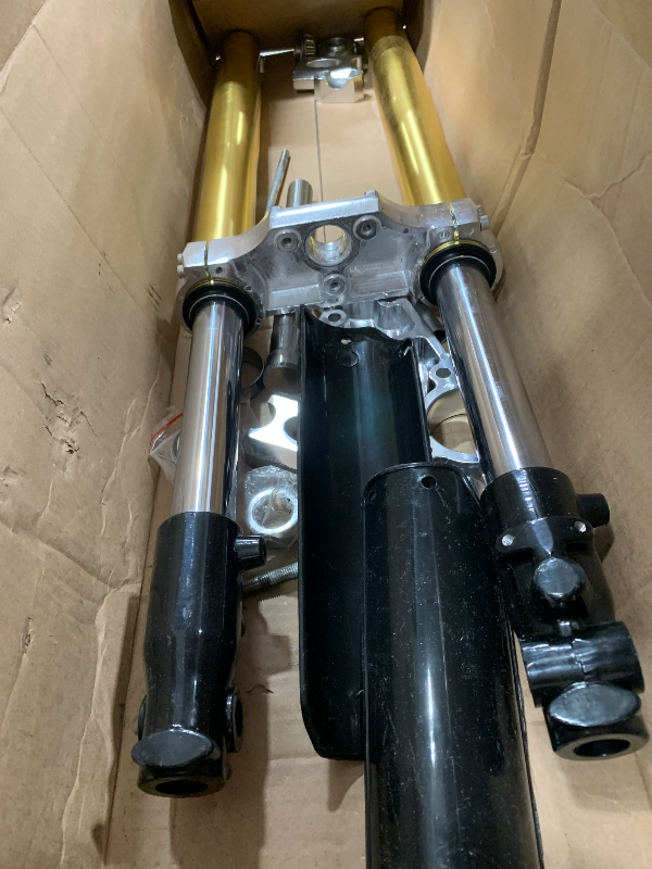 Photo 1 of *************FOR SPARE PARTS ONLY***************

Kawasaki Motorcycle Complete Suspension Units for Kawasaki Ninja ZX10R
