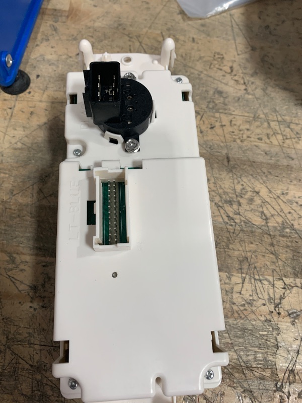 Photo 1 of DORMAN 599 210 XD PATENTED CLIMATE CONTROL MODULE WITH MANUAL A/C CONTREOLS....