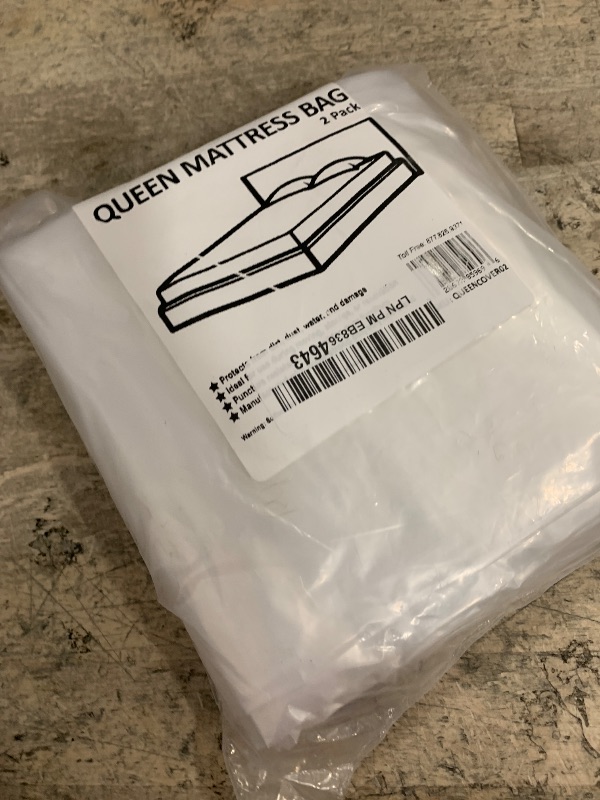 Photo 1 of uBoxes Queen Size Mattress Covers/Bags 61" x 15" x 104" (Pack of 2) Moving Supplies