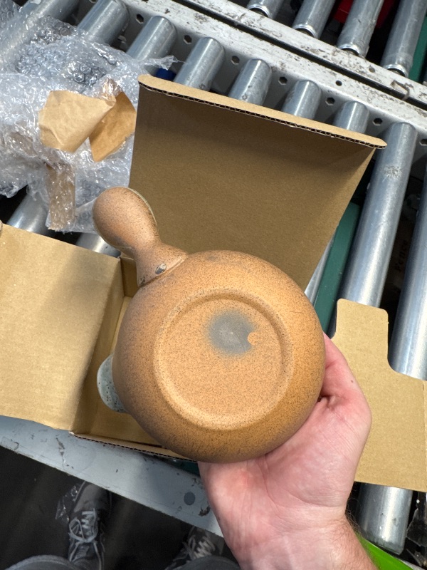 Photo 1 of (USED/FAIR) Japanese Tea KIMIKURA Matcha bowl with spout and handle/Yuzamashi water cooler for green tea -Tokoname yaki