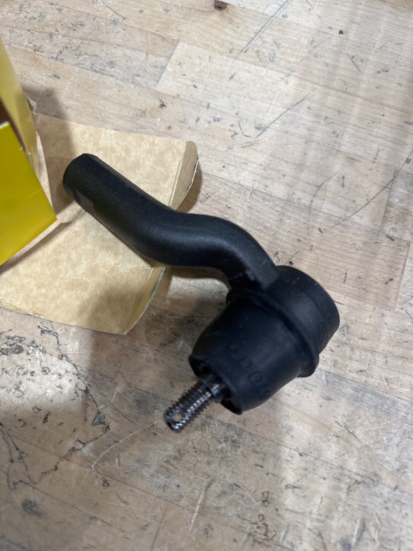 Photo 1 of  MOOG ES800954 Steering Tie Rod End for Ford Escape