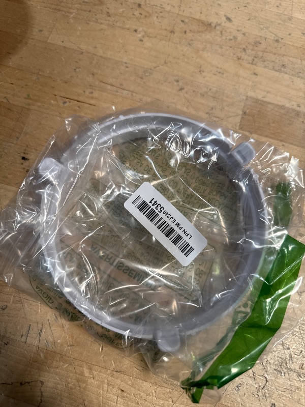 Photo 1 of Air Conditioner Hose Connector, ABS Adjustable Exhaust Duct Interface Fitting Adapter for Midea 1.5P Mobile Air Conditioner KYR 35