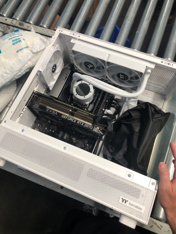 Photo 1 of (THE HARDWARE IS MICS/SWAPPED) (UNTESTED) Thermaltake LCGS View Gaming Desktop