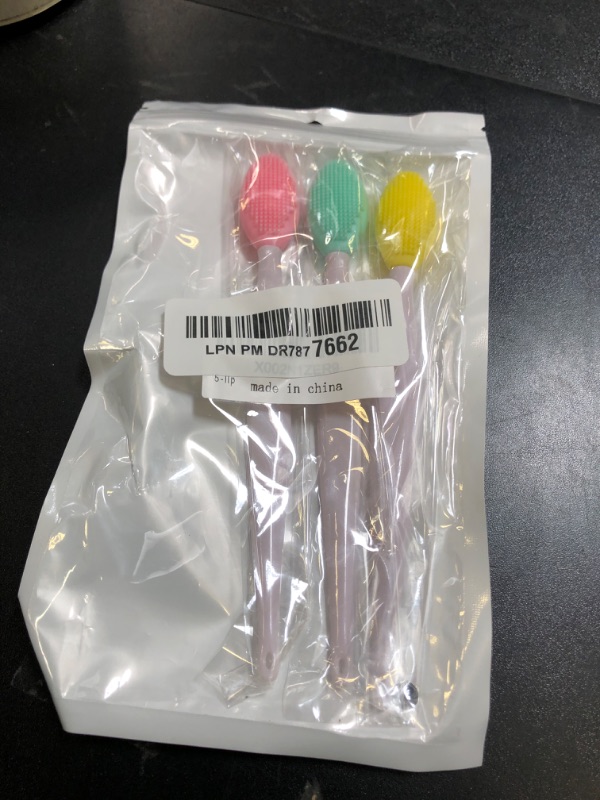 Photo 1 of 5 Pcs Lip Scrub Brush,Lip Scrubber Exfoliator,Double-Sided Silicone Lip Brush Tool for Men Women Lip Lightening, Lip Exfoliator Scrubber Tool for Dark Lips