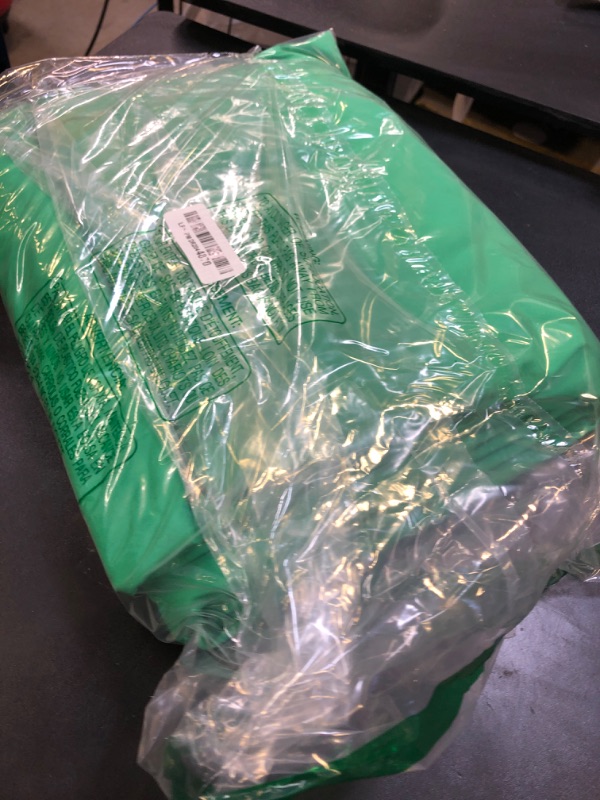 Photo 1 of BEIYANG 10 Ft x 20 Ft Photography Backdrop Green Screen, Green Background Non-Reflective Fabric Wrinkle Resistance Photo Background for Photo Studio Shooting Props