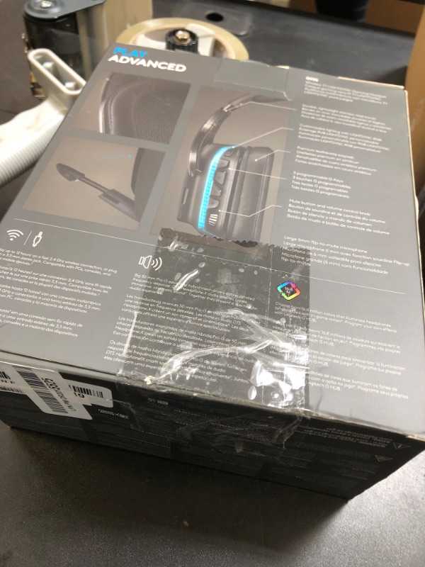 Photo 1 of Logitech G935 Wireless DTS:X 7.1 Surround Sound LIGHTSYNC RGB PC Gaming Headset - Black/Blue