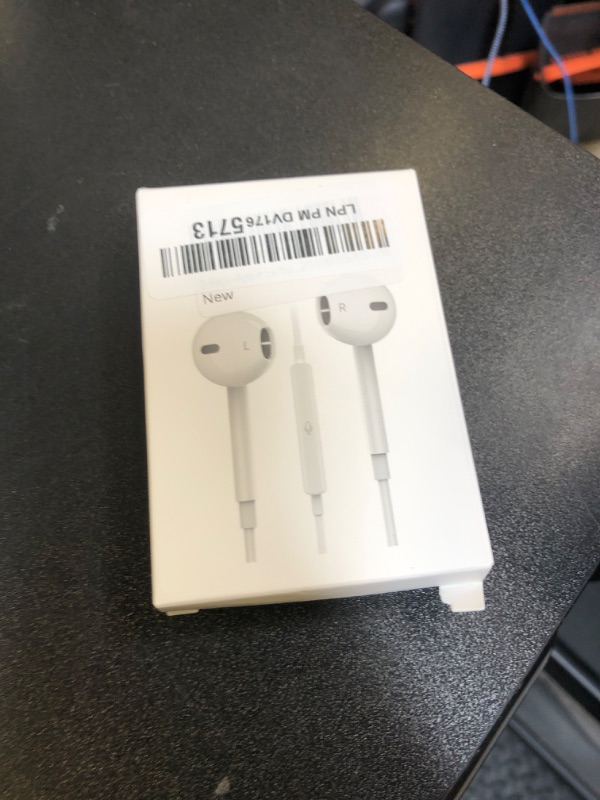 Photo 1 of 2 Pack for Wired /iPhone Headphones Earbuds with Built-in Microphone & Volume Control HiFi Stereo Nosie Reduction Earphones Compatible with iPhone 14 Max/13/12/11/XR/XS/X/8/7/SE Support All iOS Syste
