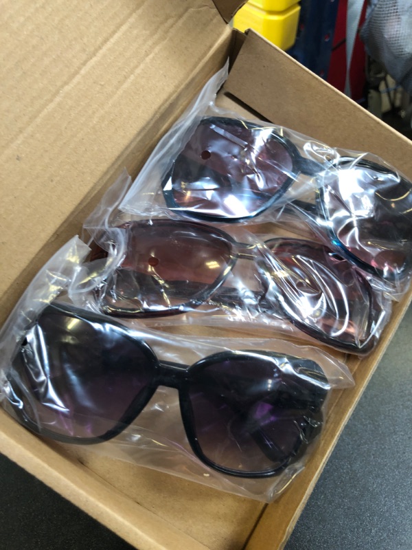 Photo 1 of HEQU 3Pcs Women Large Sunglasses, UV 400 Glasses Oversized Polarized Sunglasses Classic Trend Ladies Sunglasses Sparkling Rhinestone Large Frame Sunglasses for Women