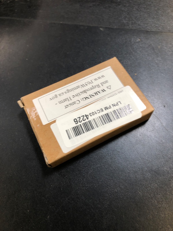 Photo 1 of uxcell DIP Quartz Crystal Oscillators Resonators 32.768KHz Replacements 2 X 6mm 10 Pcs