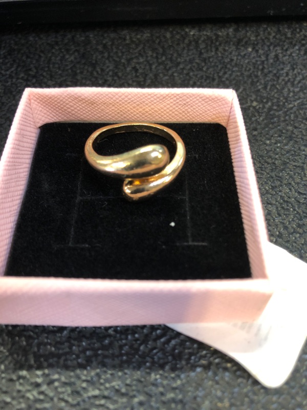 Photo 1 of gold ring 