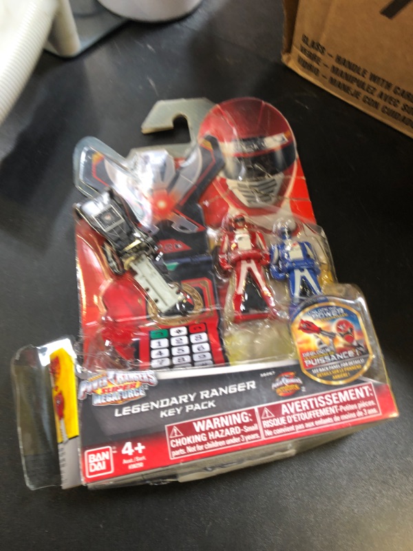 Photo 1 of Power Rangers Super Megaforce - Dino Thunder Legendary Ranger Key Pack, Red/Blue/Black