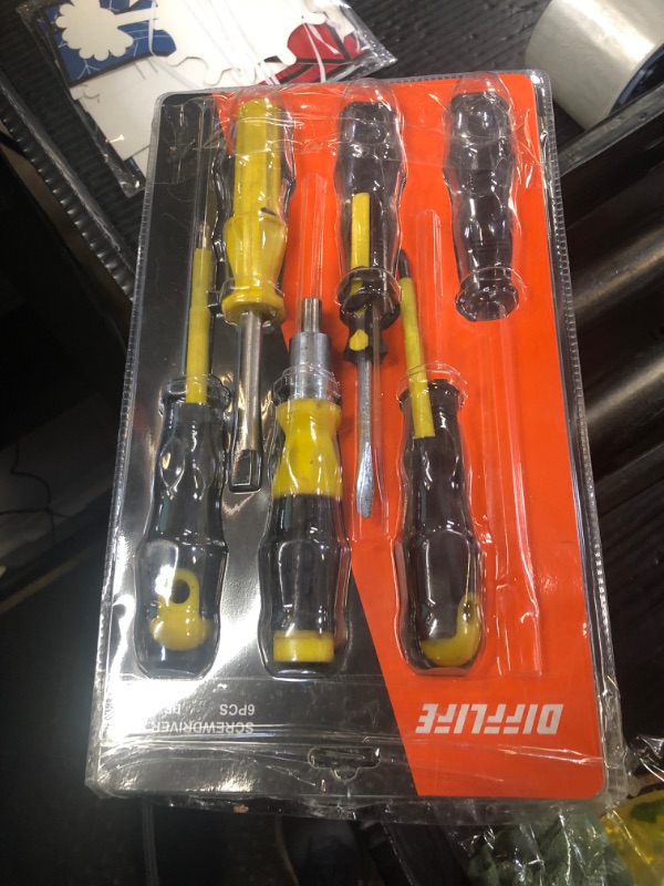 Photo 1 of DIFFLIFE Screwdriver Sets Screwdriver Kit 6-Piece, Professional Cushion Grip Insulated Magnetic Tip Electrician Screwdriver Kits (6-Piece)