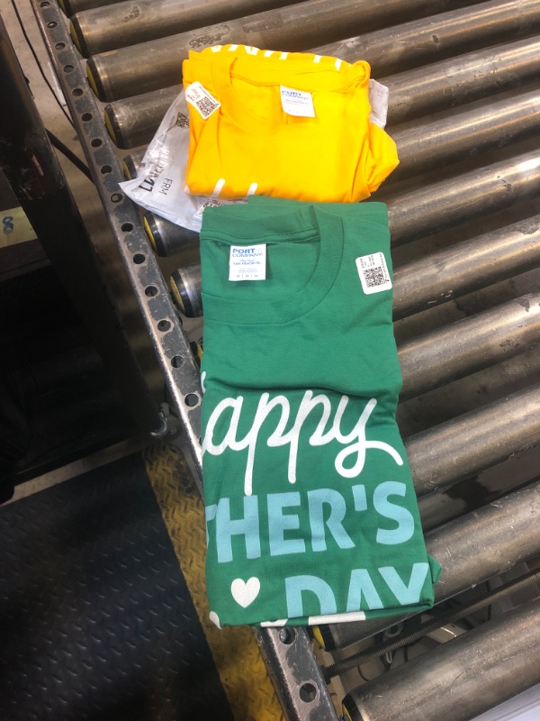 Photo 1 of 2 PACK SIZE M T-SHIRTS 