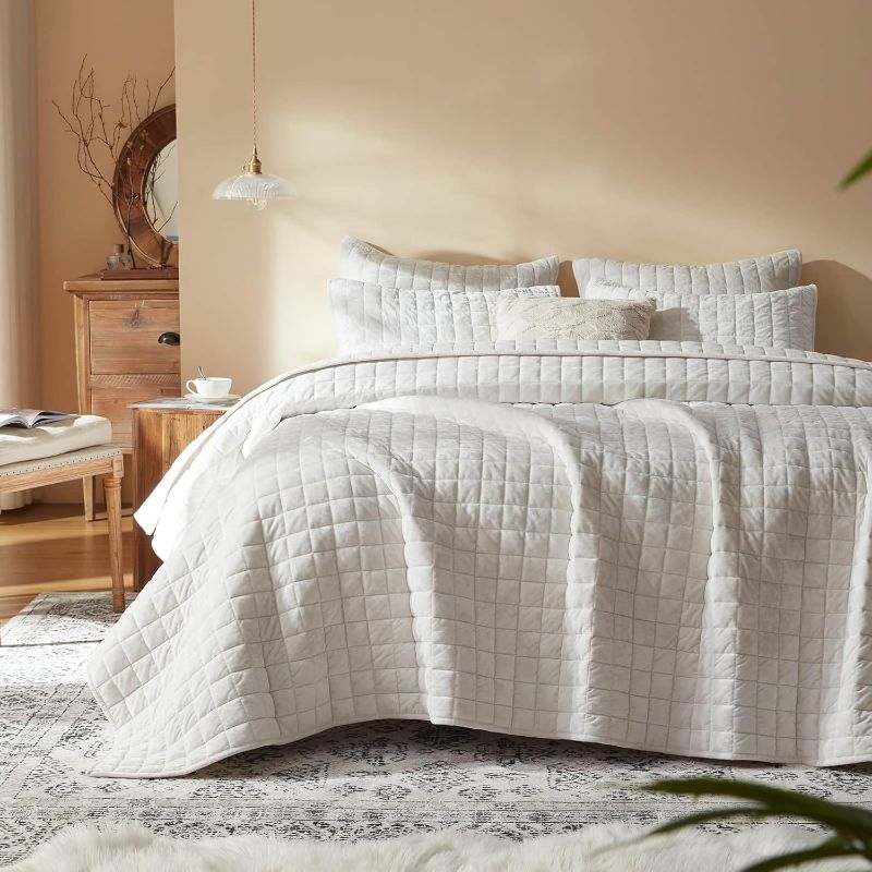 Photo 1 of LEAONME Velvet Quilt California King-118''x106'', Lightweight White Velvet Comforter Set with 2 Pillow Shams, Soft Oversized Bedspread Coverlet Quilted Bedding Set for All Season