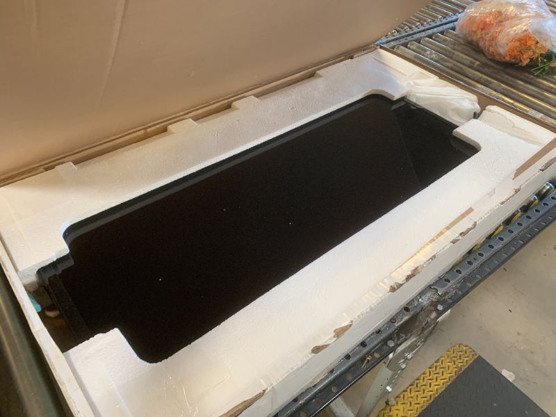 Photo 1 of SAMSUNG 40-inch Class LED Smart FHD TV 1080P (UN40N5200AFXZA, 2019 Model)