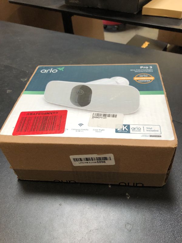 Photo 1 of Arlo Pro 3 Floodlight Wireless Camera, Color Night Vision, Motion Sensor, 2-Way Audio, White, 1-Pack (Renewed)