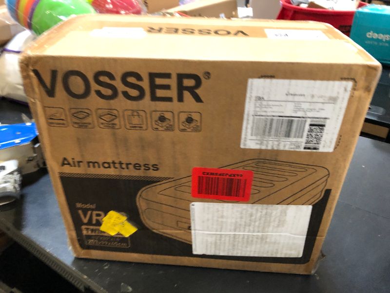 Photo 1 of VOSSER Twin Air Mattress with Built-in Pump,Fast & Easy Inflation/Deflation Inflatable Mattress, Foldable Blow Up Mattress with Storage Bag, Inflatable Bed for Home, Camping & Guests