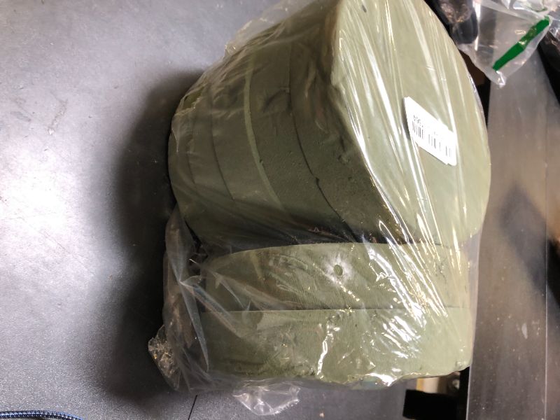 Photo 1 of KIMOBER 10PCS 8" Large Round Floral Foam Bricks,Wet Green Foam Blocks for Flower Arrangement,Wedding Decoration