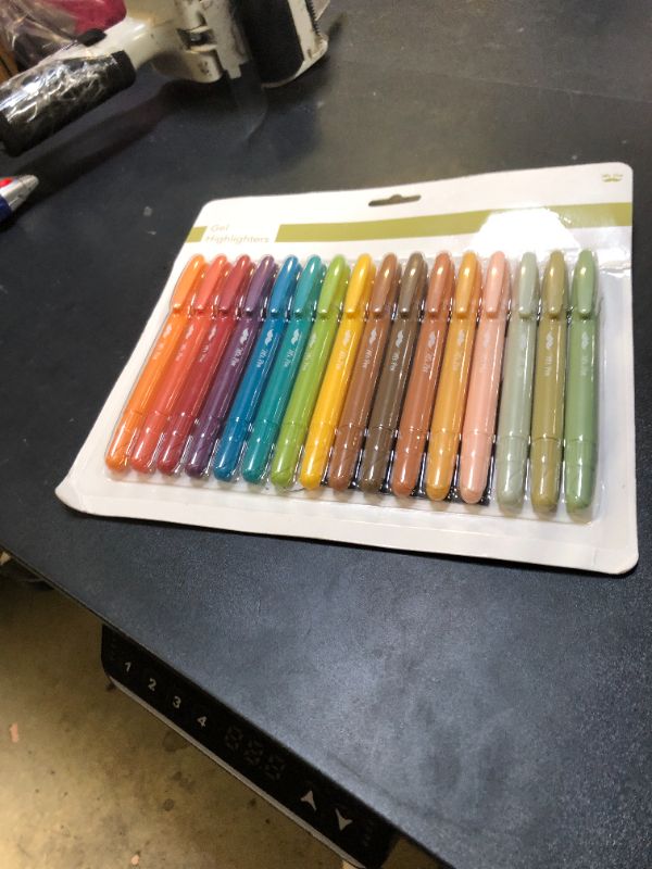 Photo 1 of Mr. Pen- Gel Highlighter, 16 Pack, Assorted Colors, Bible Highlighters No Bleed, Bible Markers DAMAGED PKG
