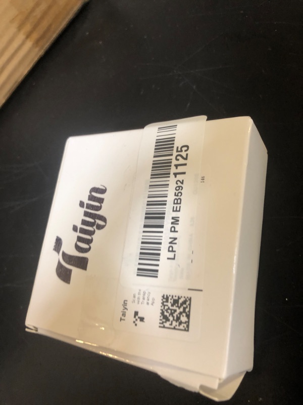 Photo 1 of Taiyin 6 Pcs Keyboard Fidget Toy Fidget Clicker Keyboard Keychain Decompression Toys Button Stress Relief Gifts for Adult to Relief Stress Pass the Time(Macaron Colors)