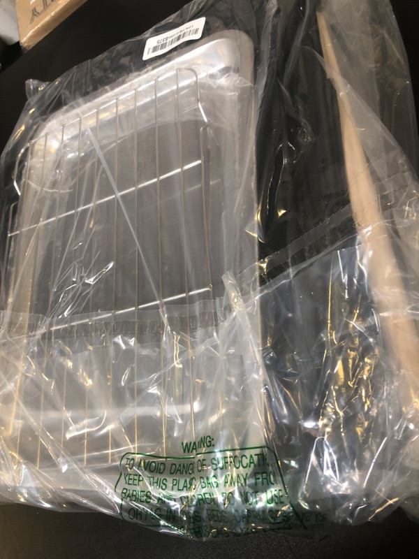 Photo 1 of SUERTREE Bird Carrier Bag with Indestructible Stainless Steel Mesh, Bird Travel Cage with Stand, Easy to Clean Backpack for Parrot, Portable Bird Travel Bag, Green