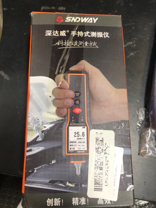 Photo 1 of SW-65A Digital Vibration Meter High-Accuracy Vibrometer Analyzer Measuring Machine Handheld Digital Electric Power Vibration Sensor Meter for Machinemanufacturing