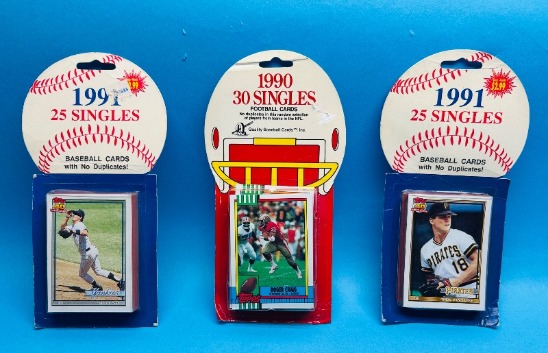 Photo 1 of 025092… final sale no returns/refunds- sealed sports card packs -some wear from age