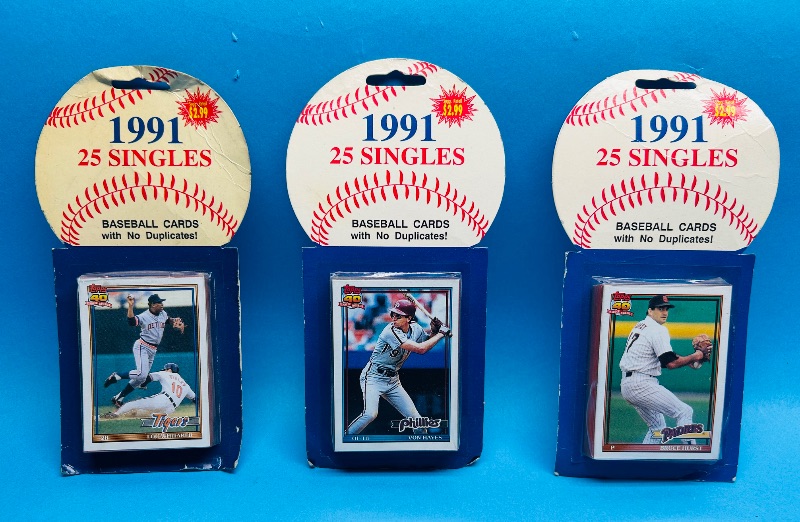 Photo 1 of 025094… final sale no returns/refunds- sealed sports card packs -some wear from age