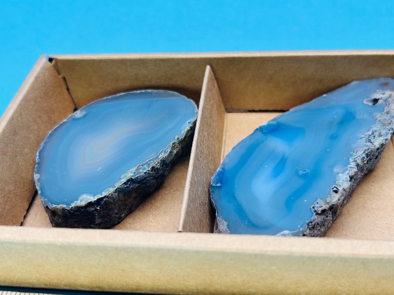 Photo 1 of 025097… 3 thick agate slices in gift box