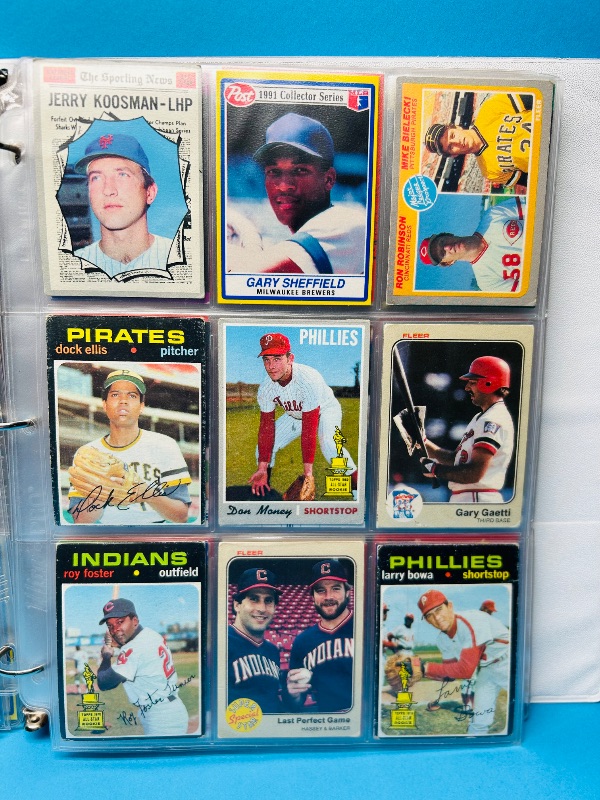Photo 1 of 025103…final sale no returns/refunds -162 mixed baseball cards in binder