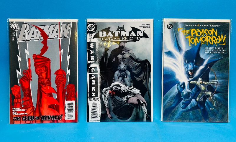 Photo 1 of 025129…3 Batman  comics in plastic sleeves 