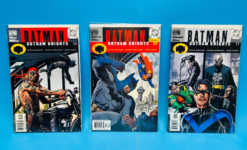 Photo 1 of 025136…3 Batman  comics in plastic sleeves 